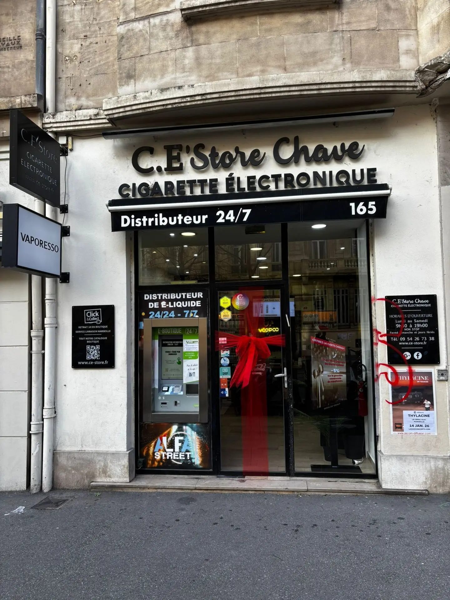 Distributeur automatique cigarette électronique Marseille 24/7